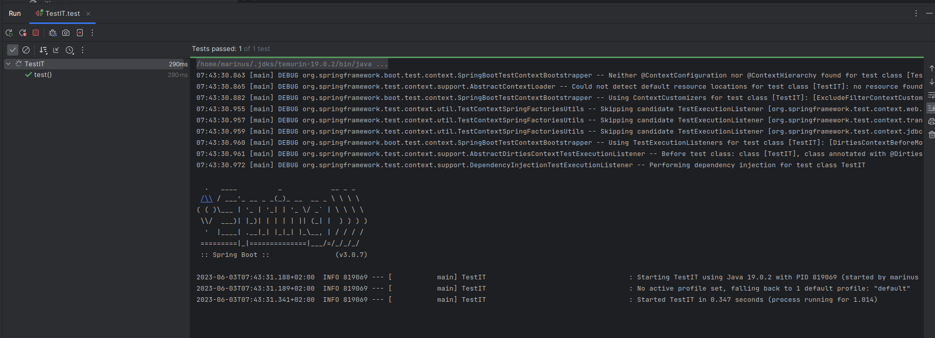 SpringBoot Test never stops on Java 19 with config that includes @EnableScheduling and implementing the SchedulingConfigurer interface